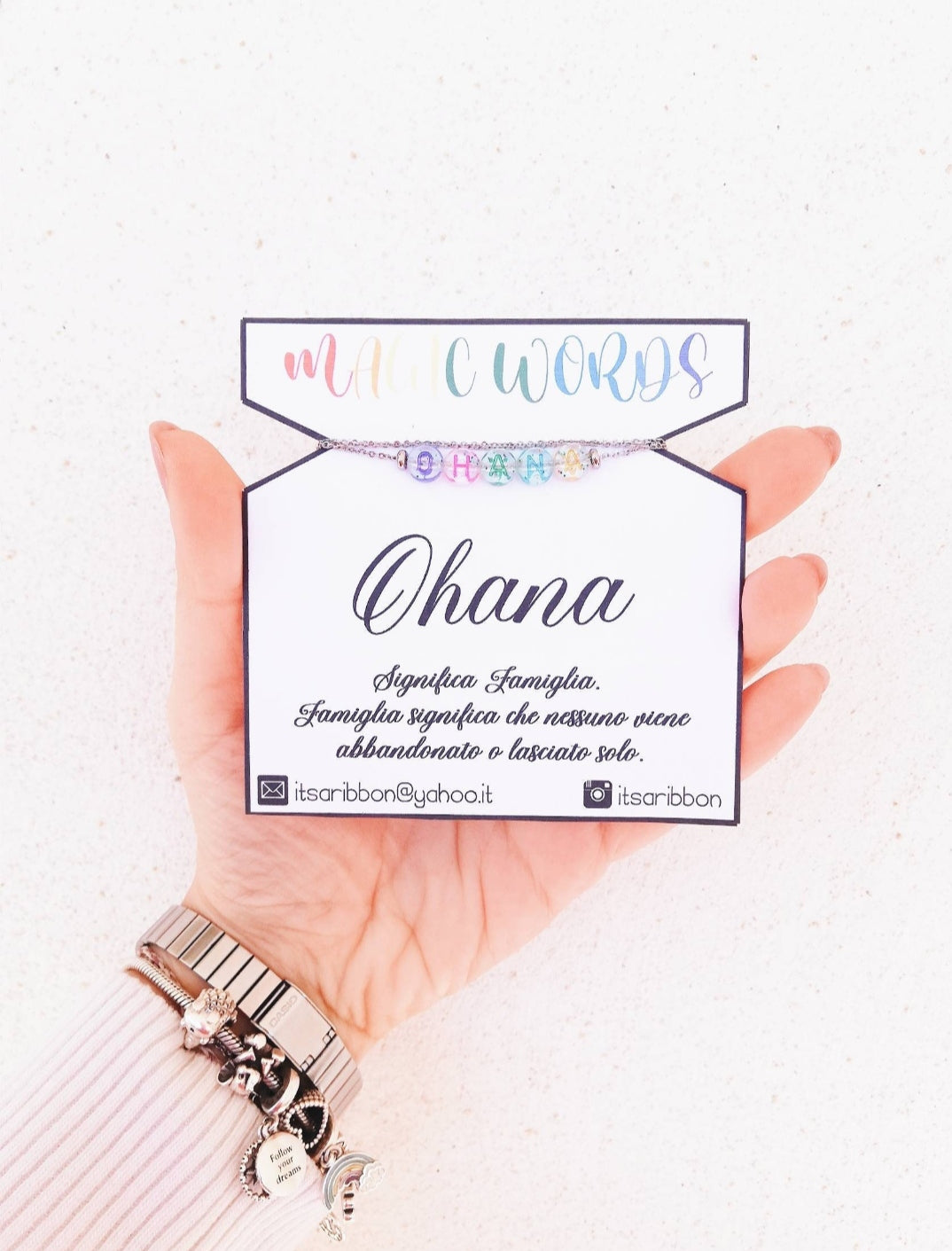 Collana Ohana con lettere multicolor
