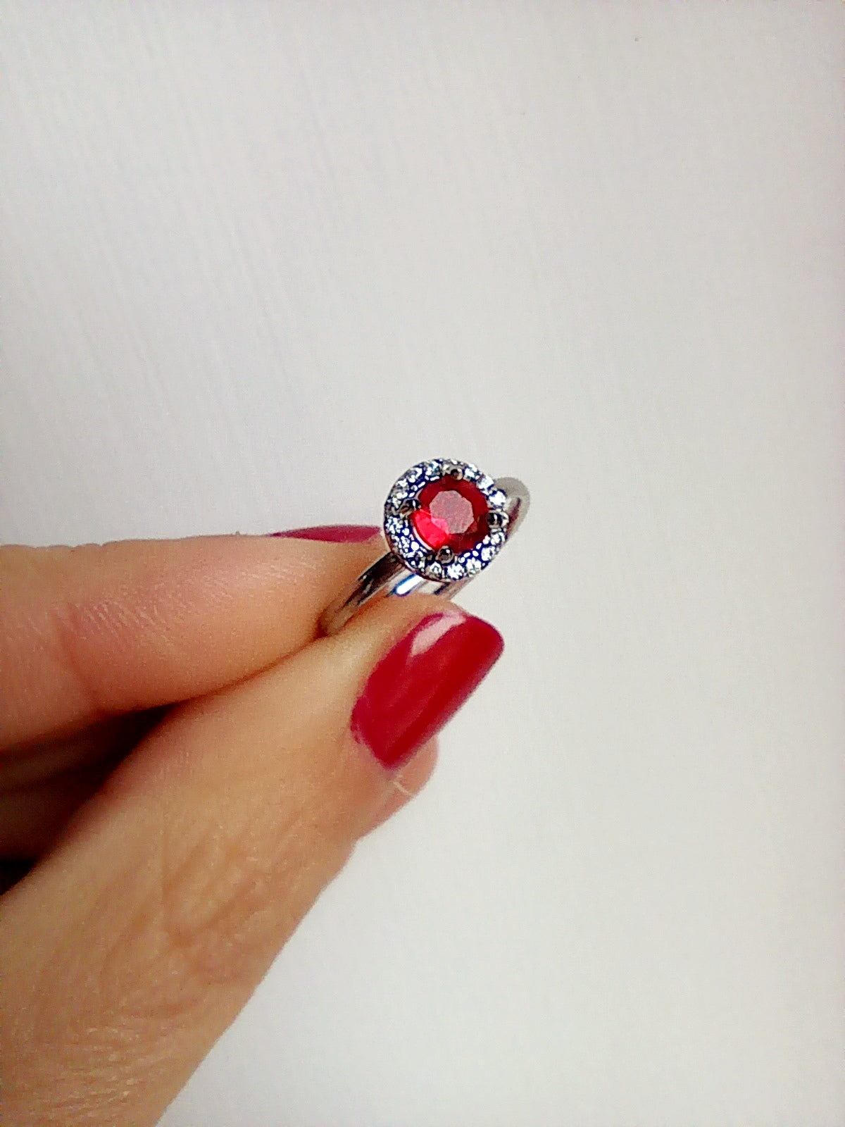 Anello Anastasia