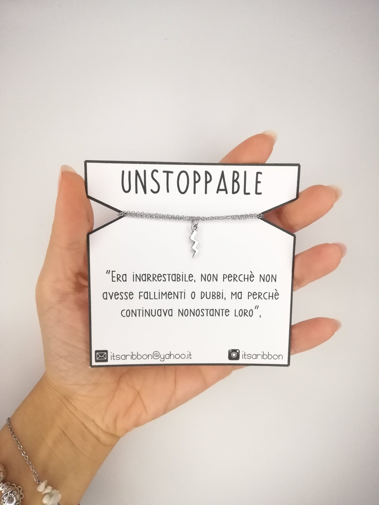 Collana con Fulmine, Unstoppable