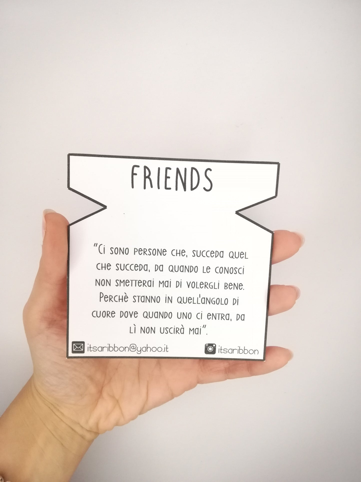Collana con medaglietta Friends