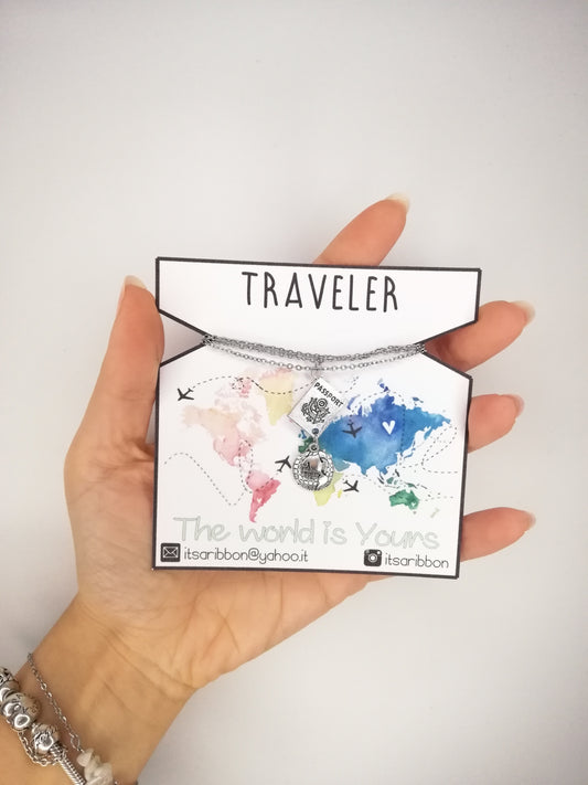 Collana con mondo e passaporto Traveler